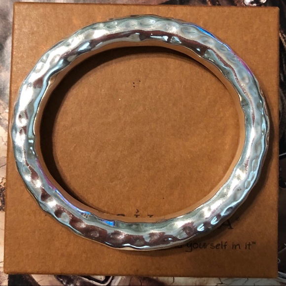 Silpada Oval Hammered Sterling Bangle Bracelet B1117 - Picture 10 of 16